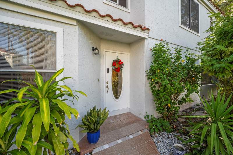 3 bedroom Townhouse at 2649 ALBION AVENUE, ROCKET CITY, ORLANDO — photo 3