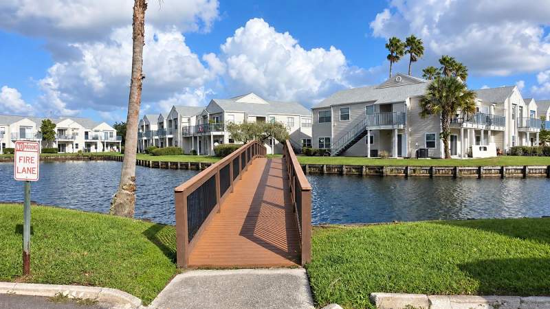 1 bedroom Condominium at 2540 Woodgate Boulevard #203, Dockside Condo, Orlando — photo 2