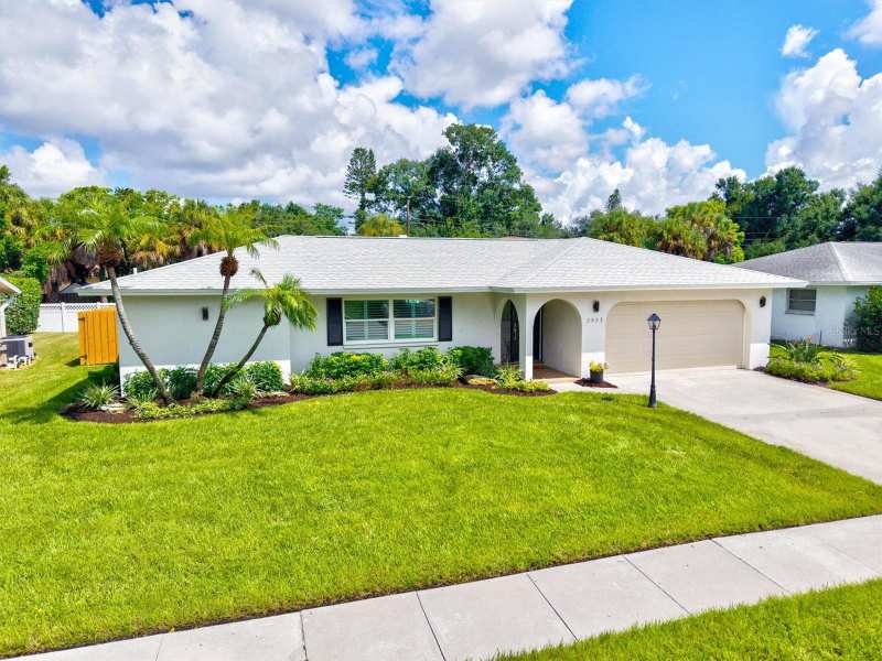 3 bedroom Single Family Residence at 2923 Concord Street, Colonial Terrace, Sarasota — photo 1