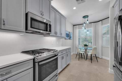 4922 Sienna Isles Avenue, Wimauma FL - photo 11 of 44