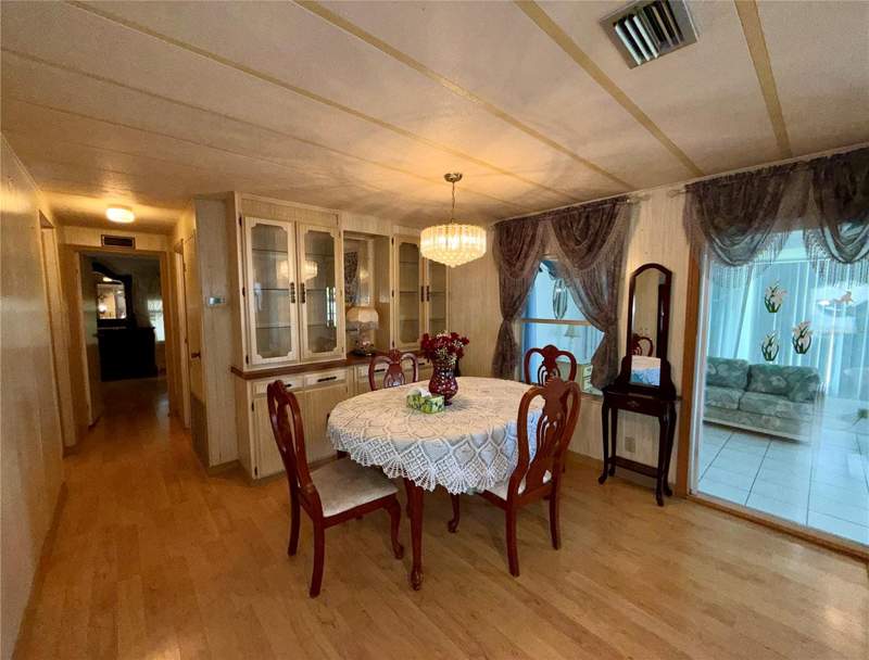 2 bedroom Manufactured Home at 82167 D Street #167, Golden Gate Mobile Home Park Unrec, Pinellas Park — photo 4