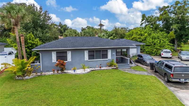 2 bedroom Single Family Residence at 2701 17th Street, Lakeside 1st Add, St Petersburg — photo 1