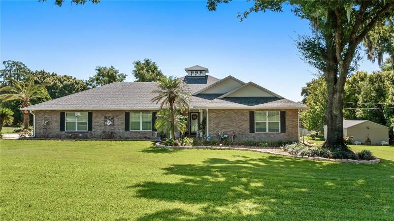 537 WOODLAWN CEMETERY ROAD home for sale in Cooks Estates