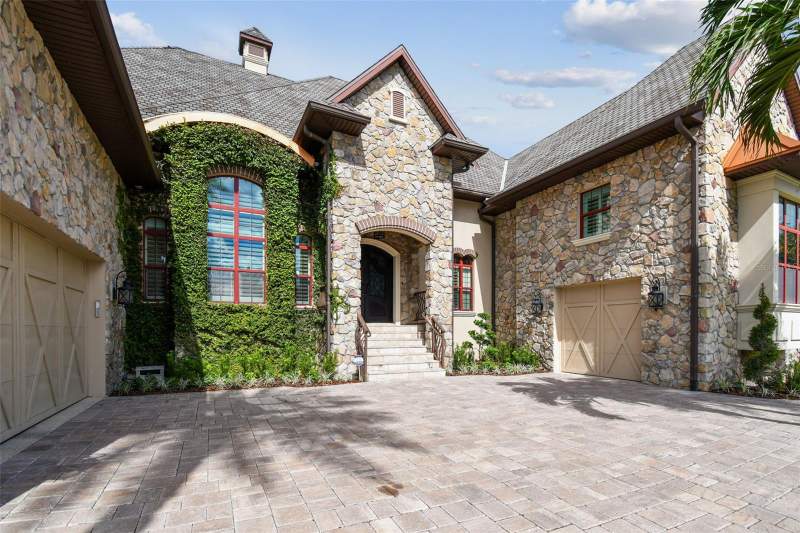 5 bedroom Single Family Residence at 5405 Leilani Drive, Brightwater Beach Estates, St Pete Beach — photo 3