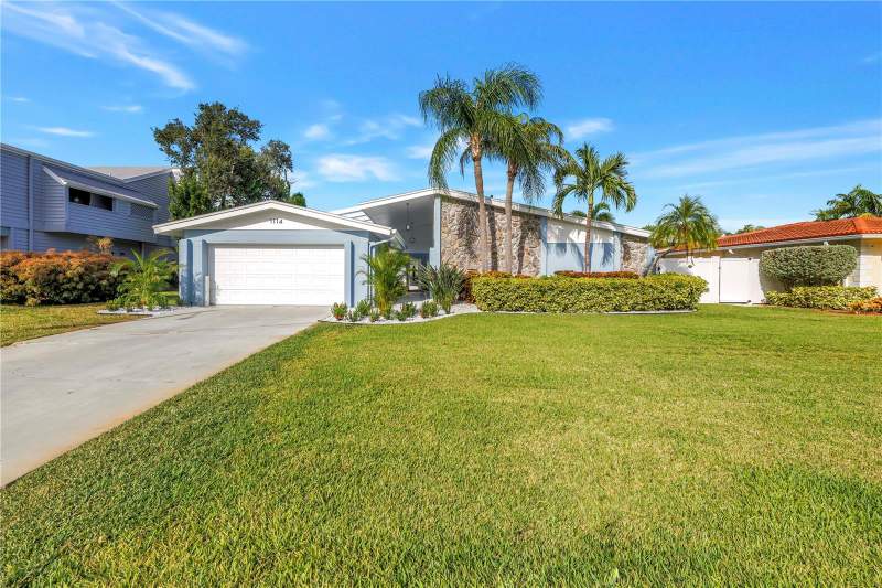 3 bedroom Single Family Residence at 1114 2nd Avenue, Tierra Verde, Tierra Verde — photo 2