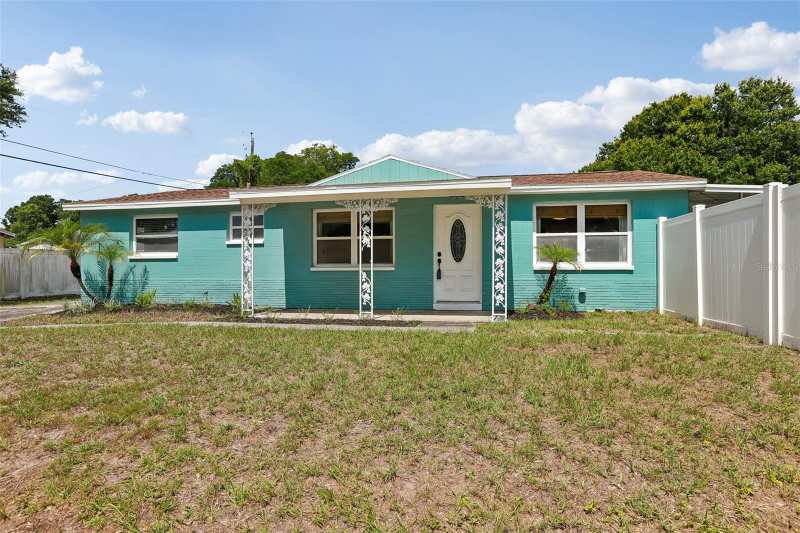 4 bedroom Single Family Residence at 8090 68th Street, Fairlawn Park Manor, Pinellas Park — photo 1