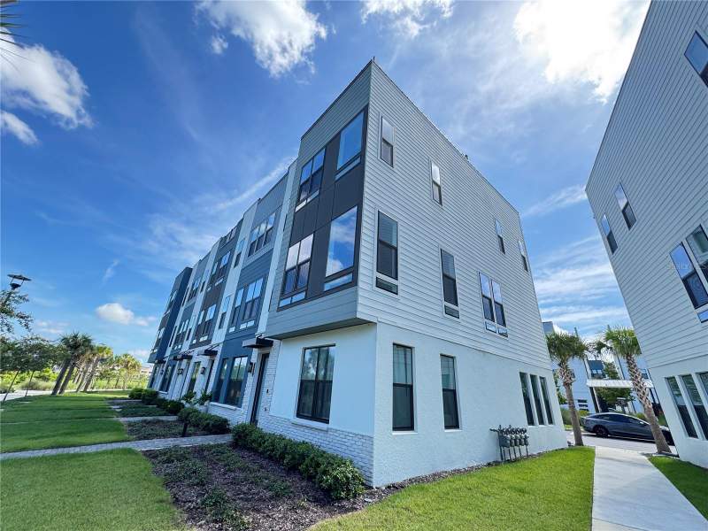 3 bedroom Townhouse at 2362 Addalia Alley, Brix/The Packing District, Orlando — photo 4