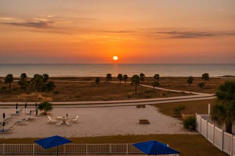 11500 Gulf Boulevard #313, Treasure Island FL - photo 17 of 40