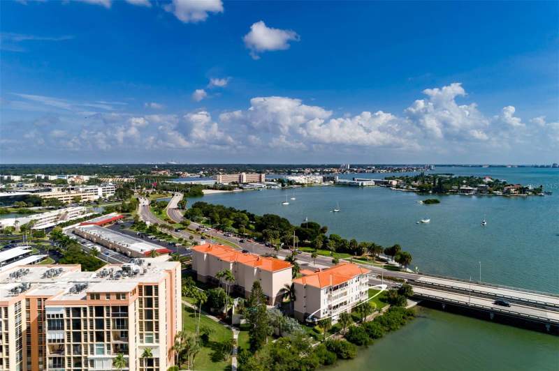Pasadena Pointe ICondos for Sale in South Pasadena, FL