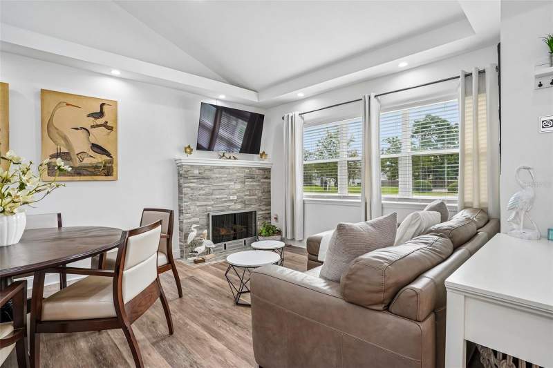 3 bedroom Single Family Residence at 1211 Morningside Drive, Mount Dora Sylvan Shores, Mount Dora — photo 4