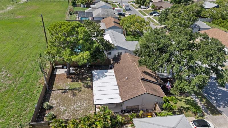 2 bedroom Single Family Residence at 1310 Mandarin Drive, Holiday Lakes West, Holiday — photo 2