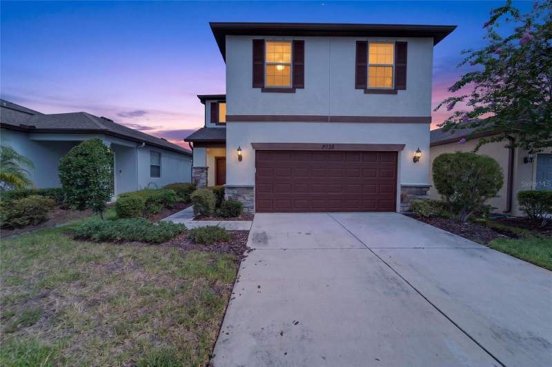 4 bedroom Single Family Residence at 9128 Grant Line Lane, Magnolia Park Northeast Reside, Riverview — photo 2