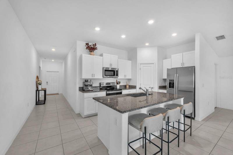 3 bedroom Single Family Residence at 12820 Weston Oaks Lane, Triple Crk Village N & P, Riverview — photo 2