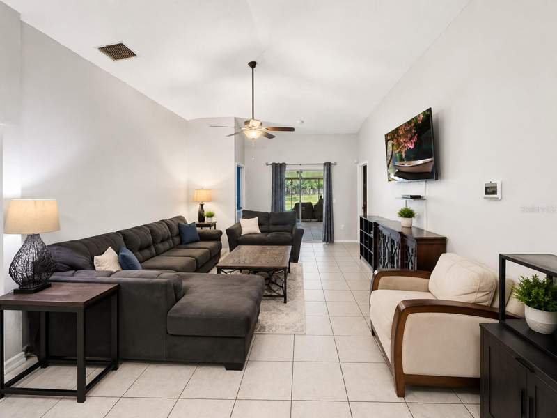 4 bedroom Single Family Residence at 3012 Summer House Drive, Somerset #D, Valrico — photo 4