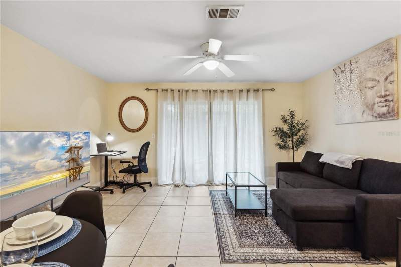 2 bedroom Condominium at 2635 SW 35th Place #1704, Casablanca East, Gainesville — photo 5