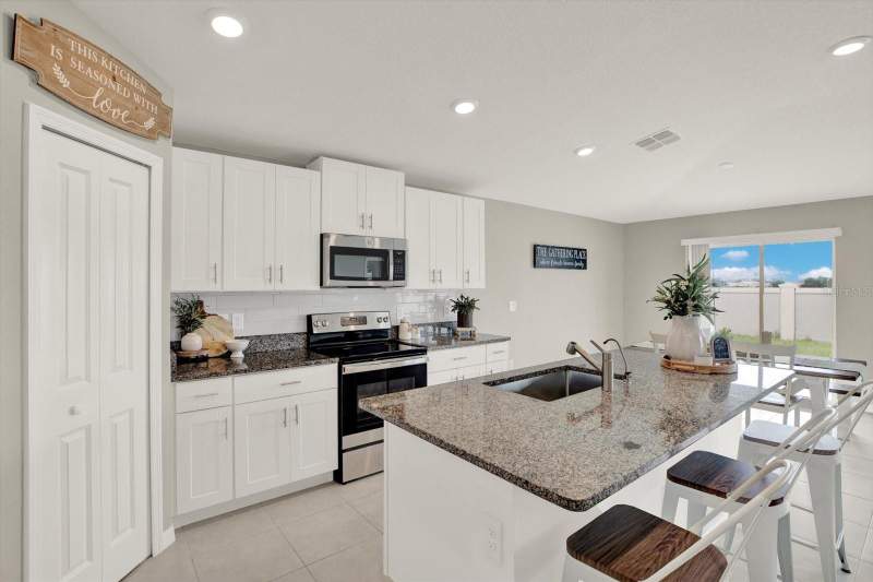 4 bedroom Single Family Residence at 11205 Linden Depot Road, Mirada Prcl 5, San Antonio — photo 3