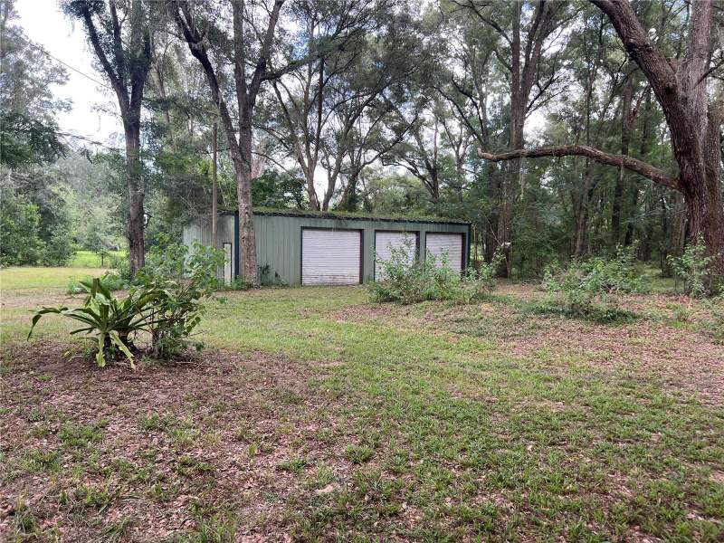3 bedroom Single Family Residence at 19107 SW 179 Place, Holiday Farms, Archer — photo 2