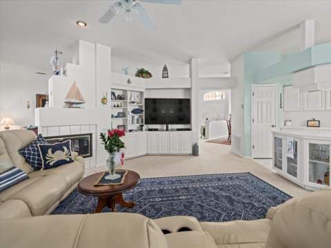 9355 Merriweather Drive, Weeki Wachee FL - photo 24 of 60