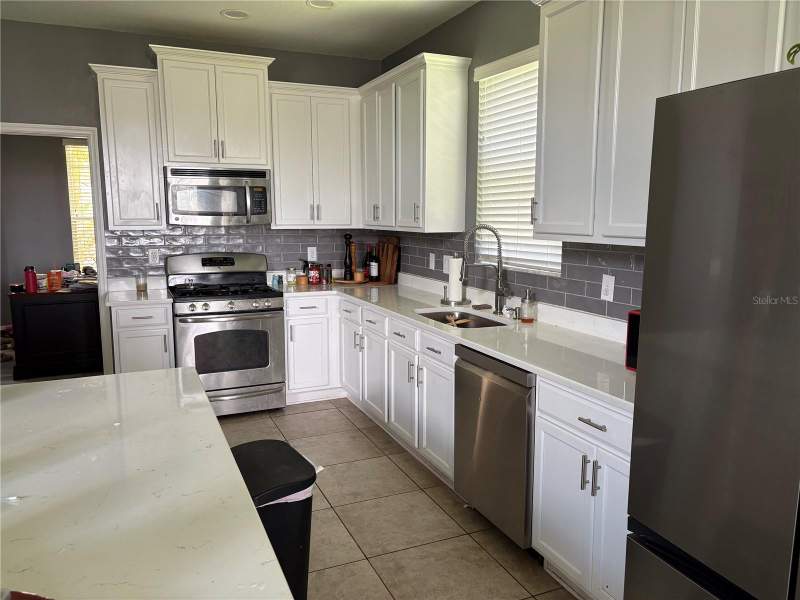 5 bedroom Single Family Residence at 12332 Belcroft Drive, Panther Trace Ph 2B-2, Riverview — photo 4