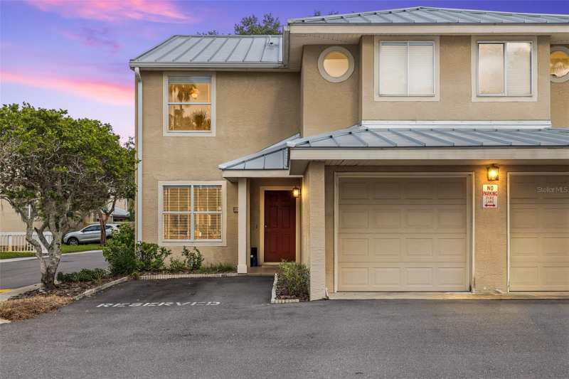 3 bedroom Townhouse at 13007 Lorna Place, Lake Ellen Walk, Tampa — photo 1