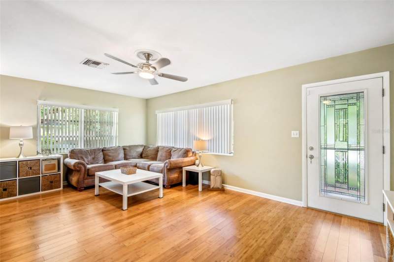 2 bedroom Single Family Residence at 422 W Louisiana Avenue, Sunshine Park Rev Map, Tampa — photo 4