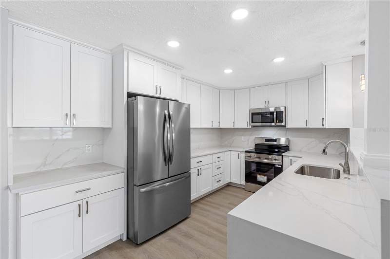 2 bedroom Condominium at 100 Bluff View Drive #404C, Harbour Club Condo 3, Belleair Bluffs — photo 4