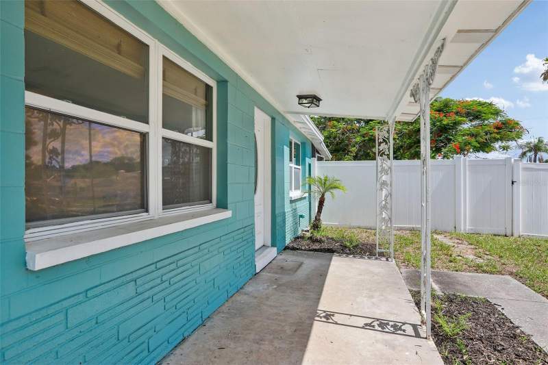 4 bedroom Single Family Residence at 8090 68th Street, Fairlawn Park Manor, Pinellas Park — photo 3