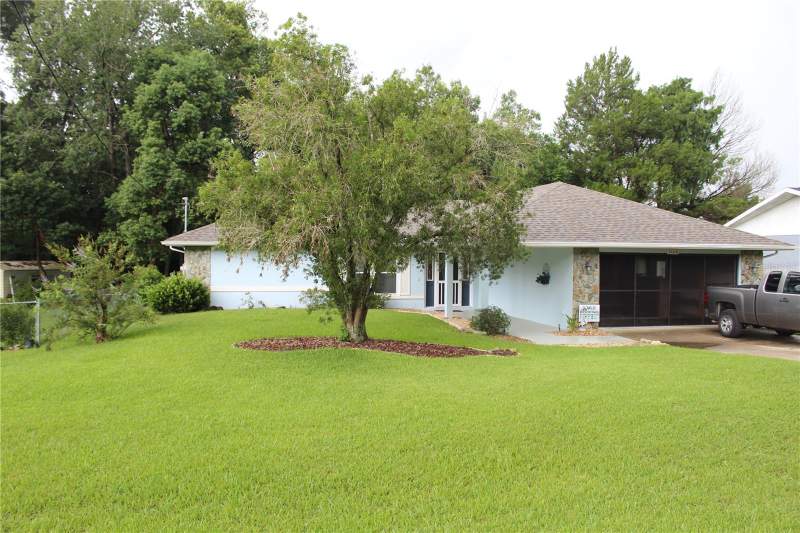 3 bedroom Single Family Residence at 21110 SW Plantation Street, Rainbow Lakes Estate, Dunnellon — photo 2