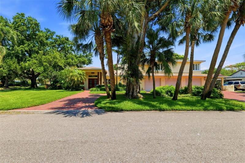 4 bedroom Single Family Residence at 6000 2nd Street, Bahama Beach Rep, St Petersburg — photo 3