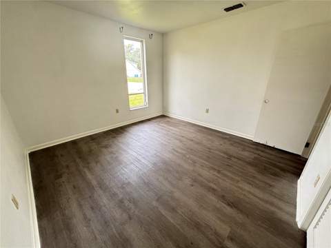 8302 N Flintrock Court, Tampa FL - photo 14 of 18