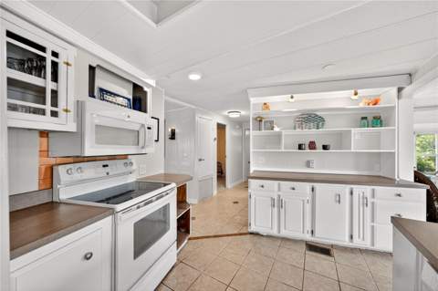 957 Todd Way, Tavares FL - photo 15 of 65