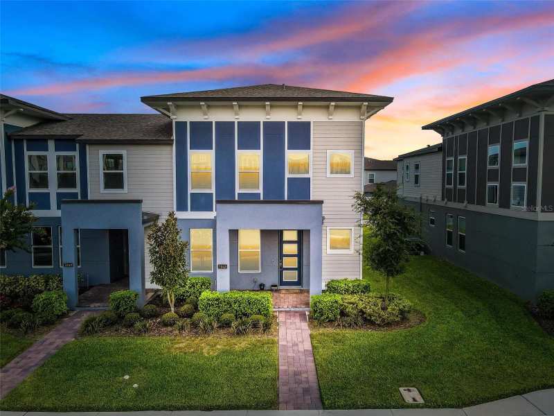 3 bedroom Townhouse at 7043 Carrickbend Lane, Sand Lake Sound, Orlando — photo 1