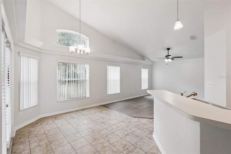 4 bedroom Single Family Residence at 5483 Glen Oak Place, Forest Glen Sub, Sanford — photo 5