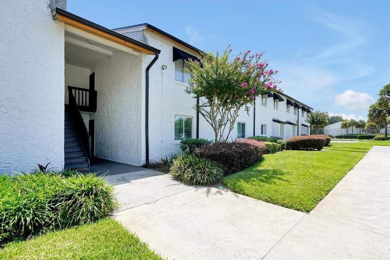 3 bedroom Condominium at 4309 N Semoran Boulevard #2, Avalion, Orlando — photo 2