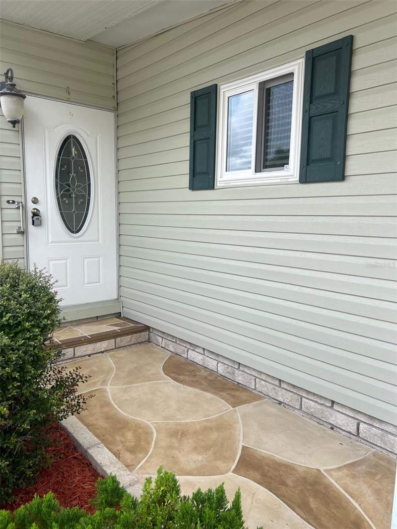 2 bedroom Manufactured Home at 529 Needle Palm Street, Largo, Largo — photo 5
