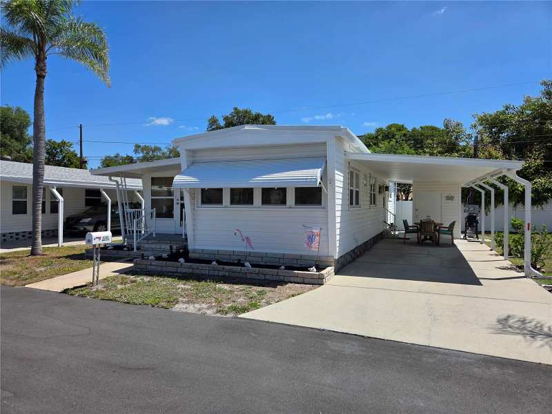 1 bedroom Mobile Home at 4333 72nd Street #80, Magnolia Manor Mobile Home Park Unrec, St Petersburg — photo 1