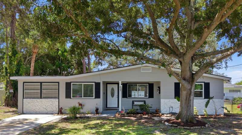 3 bedroom Single Family Residence at 923 N Palm Drive, Palm Ridge Manor 1st Add, Largo — photo 1