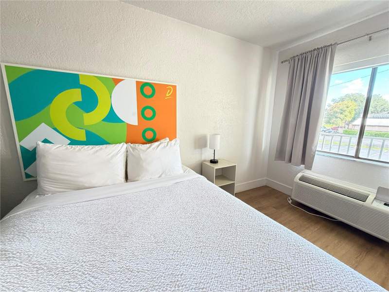 1 bedroom Condo - Hotel at 5367 W Irlo Bronson Memorial Highway #4-115, Greenpoint Essential Hotel Condo, Kissimmee — photo 2