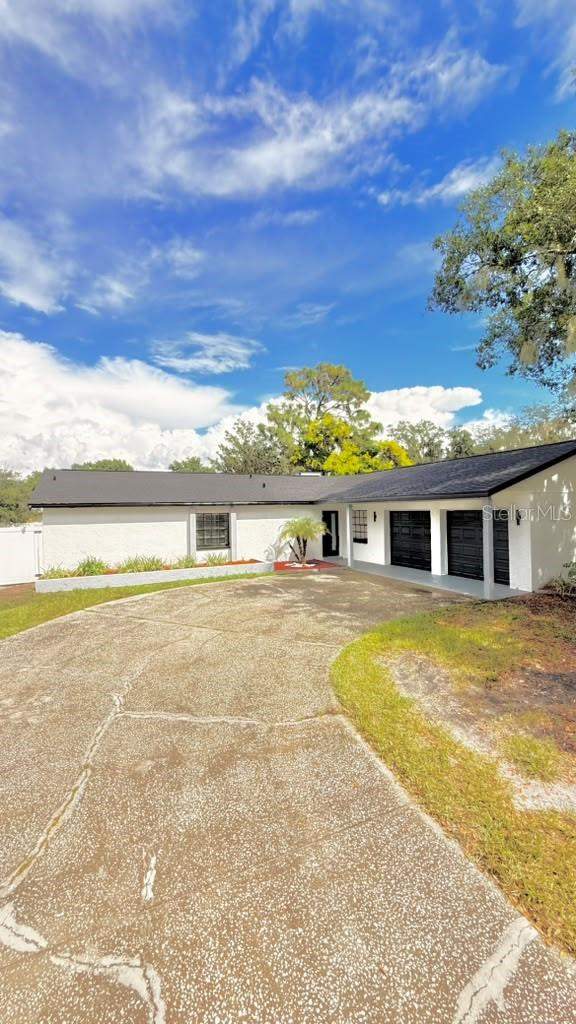 4 bedroom Single Family Residence at 524 Wynnwood Drive, Bloomingdale Sec H Unit 2, Brandon — photo 3