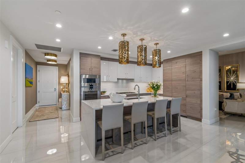 2 bedroom Condominium at 2103 Bayshore Boulevard #1203, Hyde Park House Condominium, Tampa — photo 3