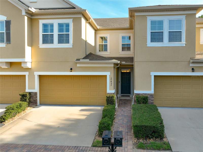 3 bedroom Townhouse at 17457 Chateau Pine Way, Magnolia Pointe Ph 1, Clermont — photo 2