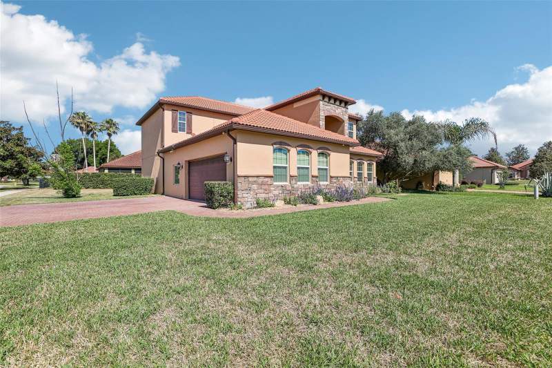 5 bedroom Single Family Residence at 10151 Yonaomi Circle, Pillars Landing Sub, Clermont — photo 3