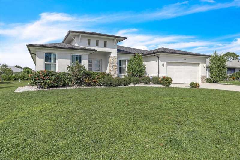 4 bedroom Single Family Residence at 25248 Padre Lane, Punta Gorda Isles Sec 23, Punta Gorda — photo 1