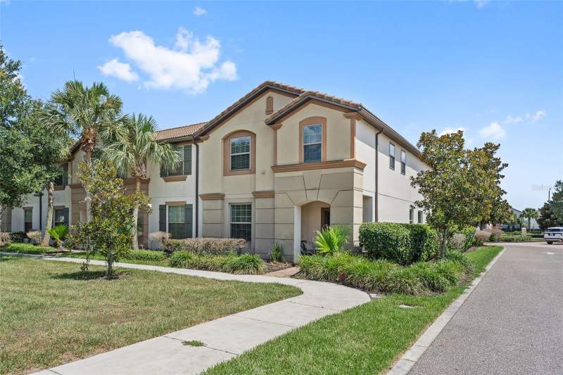 5 bedroom Townhouse at 1974 Majorca Drive, Windsor At Westside Ph 1, Kissimmee — photo 3