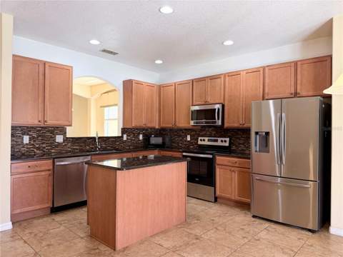 2549 Dharma Circle, Kissimmee FL - photo 6 of 38