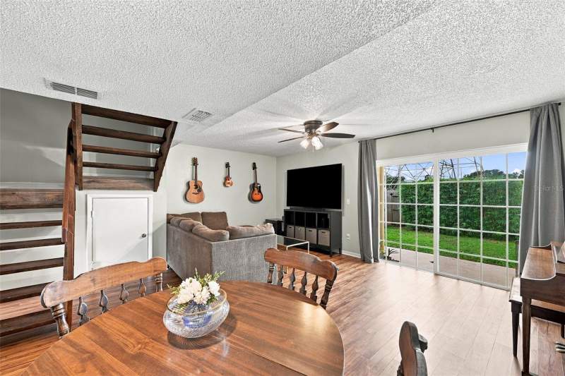 2 bedroom Townhouse at 1514 Chateaux De Ville Court, Chateaux De Ville, Clearwater — photo 4