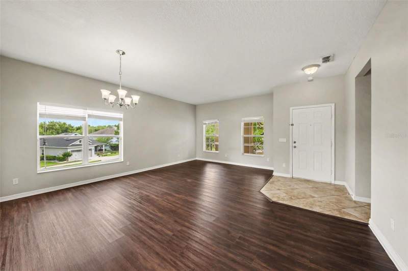 6 bedroom Single Family Residence at 30030 Messara Cove, Sullivan Ranch Sub, Mount Dora — photo 4
