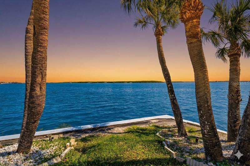 6 bedroom Single Family Residence at 891 Island Way, Island Estates Of Clearwater, Clearwater Beach — photo 4