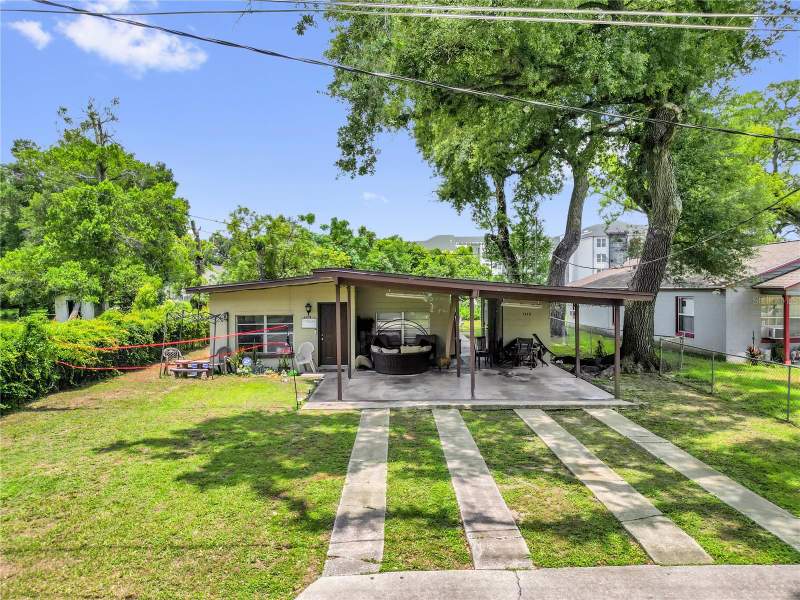 1113 S LEE AVENUE home for sale in Pecan Place Homes for Sale: Median $215K