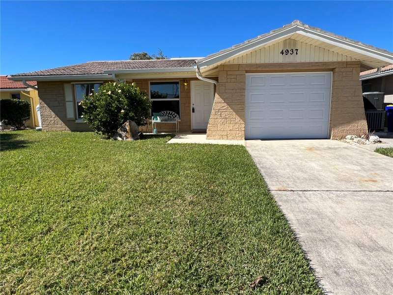2 bedroom Single Family Residence at 4937 Dory Drive, Flor A Mar, New Port Richey — photo 2